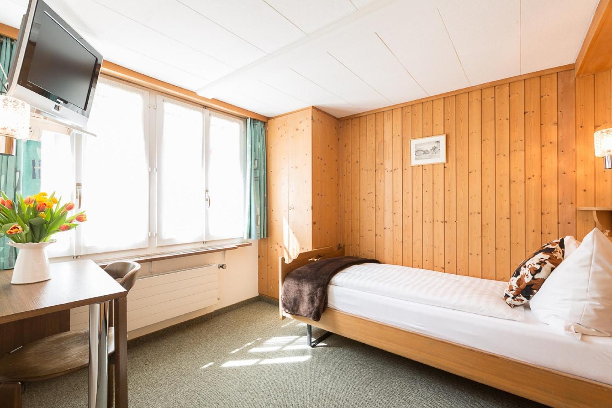 Hotel Oberland Lauterbrunnen Zimmer foto