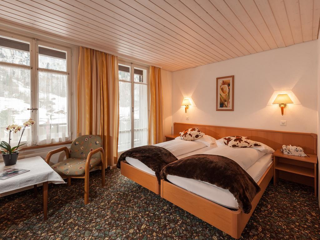 Hotel Oberland Lauterbrunnen Zimmer foto