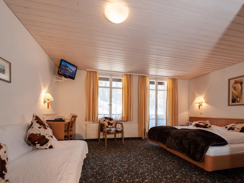 Hotel Oberland Lauterbrunnen Zimmer foto